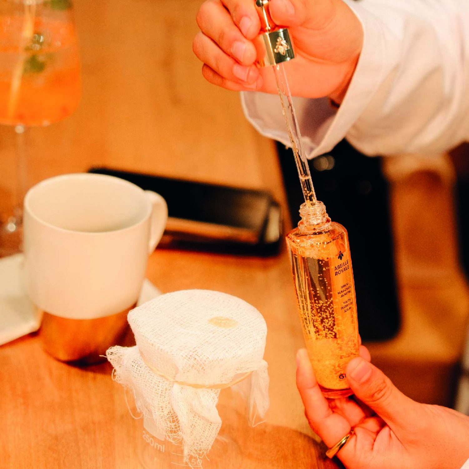 GUERLAIN_Mesa de trabajo 1-01